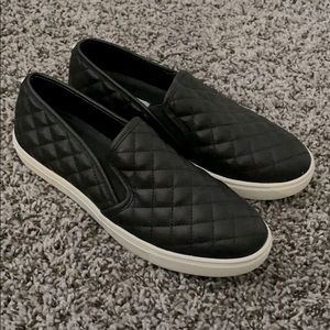 Steve Madden slip on sneakers